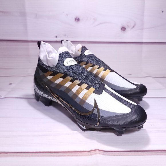 Athletic_Shoes